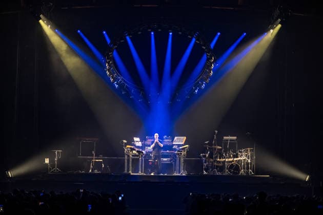 Christopher von Deylen alias Schiller während des Auftaktkonzerts der EUPHORIA In Surround Sound Die Arena Tour 2026 am 9. Mai 2026 in der QUARTERBACK Immobilien ARENA in Leipzig. Die aktuelle Tournee präsentiert das neue Album Euphoria mit immersiver Licht- und Surround-Show. Schiller 2026