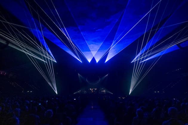 Christopher von Deylen alias Schiller während des Auftaktkonzerts der EUPHORIA In Surround Sound Die Arena Tour 2026 am 9. Mai 2026 in der QUARTERBACK Immobilien ARENA in Leipzig. Die aktuelle Tournee präsentiert das neue Album Euphoria mit immersiver Licht- und Surround-Show. Schiller 2026