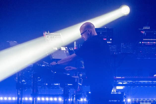 Christopher von Deylen alias Schiller während des Auftaktkonzerts der EUPHORIA In Surround Sound Die Arena Tour 2026 am 9. Mai 2026 in der QUARTERBACK Immobilien ARENA in Leipzig. Die aktuelle Tournee präsentiert das neue Album Euphoria mit immersiver Licht- und Surround-Show. Schiller 2026