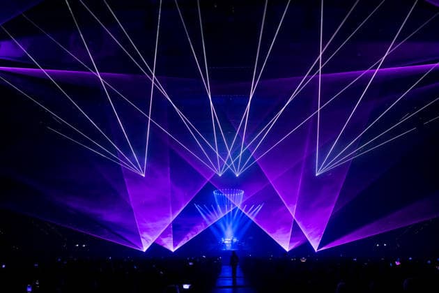 Christopher von Deylen alias Schiller während des Auftaktkonzerts der EUPHORIA In Surround Sound Die Arena Tour 2026 am 9. Mai 2026 in der QUARTERBACK Immobilien ARENA in Leipzig. Die aktuelle Tournee präsentiert das neue Album Euphoria mit immersiver Licht- und Surround-Show. Schiller 2026