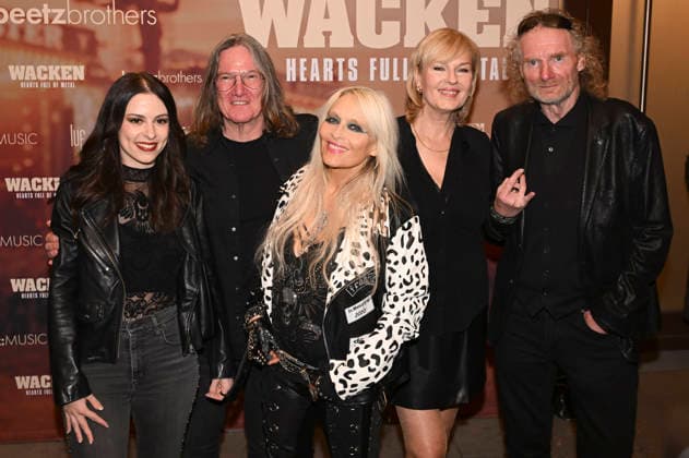 Jennifer Haben, Thomas Jensen, Doro Pesch, Cordula Kablitz-Post und Holger Hübner bei der Premiere des Magenta TV-Dokumentarfilms Wacken - Hearts Full of Metal auf dem DOK.fest München 2026 im Deutschen Theater. München, 09.05.2026