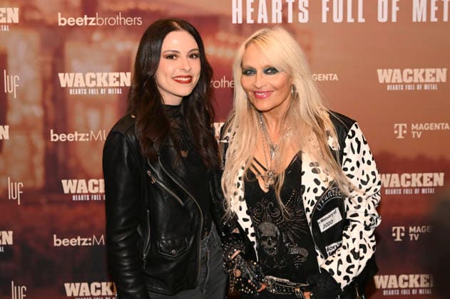 Jennifer Haben und Doro Pesch bei der Premiere des Magenta TV-Dokumentarfilms Wacken - Hearts Full of Metal auf dem DOK.fest München 2026 im Deutschen Theater. München, 09.05.2026