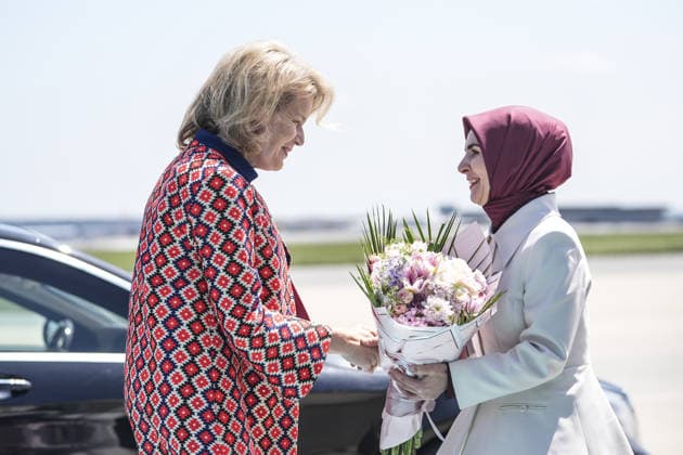 Turkish minister welcomes Belgian Queen Mathilde in Istanbul ISTANBUL, TURKIYE - MAY 10: Belgian Queen Mathilde is welcomed by Turkish Family and Social Services Minister Mahinur Ozdemir Goktas at Istanbul Airport in Istanbul, Turkiye on May 10, 2026. Turkiye and Belgium are set to explore new avenues of cooperation across key sectors, including defense and energy, during a high-level economic mission led by Belgium’s Queen Mathilde from May 10 to 14. Agit Erdi Ulukaya Anadolu Istanbul Turkey. Editorial use only. Please get in touch for any other usage.  Copyright: x2026xAnadoluxAgitxErdixUlukayax
