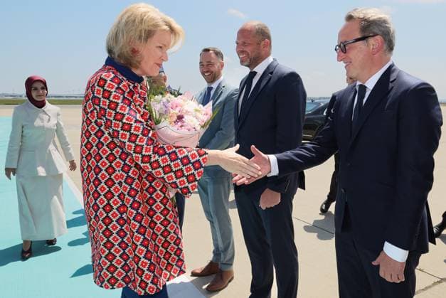 Queen Mathilde of Belgium, Vice-prime minister and Minister of Foreign Affairs Maxime Prevot, Minister of Defence and Foreign Trade Theo Francken and Brussels region Minister-President Boris Dillies pictured after the landing in front of the State Guest House in Istanbul, on the first day of a Belgian economic mission to Turkey, on Sunday 10 May 2026. The Queen of the Belgians is visiting Turkey from 10 to 14 May.  BENOITxDOPPAGNE 173432057