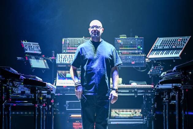 Entertainment Bilder des Tages Schiller - Euphoria - The Laser Experience am 10.05.2026 in der Rudolf Weber-Arena in Oberhausen Schiller ( Christopher von Deylen ) steht am 10.05.2026 in der Rudolf Weber-Arena in Oberhausen auf der Bühne. *** Schiller Euphoria The Laser Experience on 10 05 2026 at the Rudolf Weber Arena in Oberhausen Schiller Christopher von Deylen will be on stage at the Rudolf Weber Arena in Oberhausen on 10 05 2026 xJFx