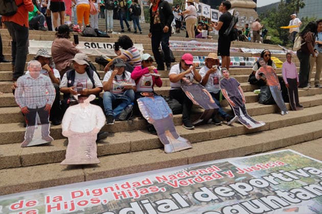 14th National March for Dignity on Mother s Day Persons gather at Angel of Independence during a demonstration for the 14th National March for Dignity: Mothers Searching demanding Justice on the occasion of Mother s Day. on May 10, 2026 in Mexico City, Mexico. (Photo by Carlos Santiago Eyepix Group) Copyright: xCarlosxSantiago xEyepixxGroupx CS_10052026_183564