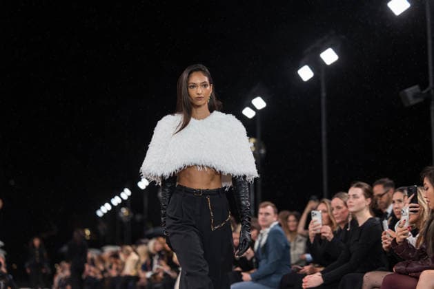AUSTRALIAN FASHION WEEK, Models walk the runway for the Carla Zampatti Runway Show during AFC Australian Fashion Week at the Park Hyatt Boardwalk, in Sydney, Monday, May 11, 2026. ( NO ARCHIVING SYDNEY NEW SOUTH WALES AUSTRALIA  Copyright: xANNAxKUCERAx 20260511170597421881