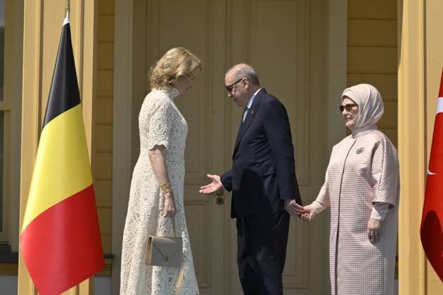 L-R, Queen Mathilde of Belgium, Turkish President Recep Tayyip Erdogan and Turkish First Lady Emine Erdogan pictured at a diplomatic meeting on day two of a Belgian economic mission to Turkey, in Istanbul on Monday 11 May 2026. The Queen of the Belgians is visiting Turkey from 10 to 14 May.  POOLxPHILIPxREYNAERS 173486684