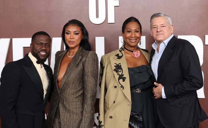 The Roast Of Kevin Hart Red Carpet At Netflix Is A Joke Fest Los Angeles CA May 10: Kevin Hart ,Eniko Hart, Nicole Avant, Ted Sarandos. at The Roast Of Kevin Hart Red Carpet At Netflix Is A Joke Fest held at The Kia Forum in Los Angeles, CA. on May 10, 2026 Credit: AdMedia Los Angeles CA United States EDITORIAL USE ONLY  Copyright: xx ADx admphotostwo988173