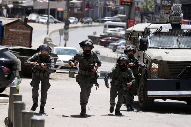 Palestinian man killed after Israeli police opened fire in Jerusalem JERUSALEM - MAY 11: Israeli police close the street to traffic and implement security measures following a Palestinian is killed by police gunfire in Kalandia, Jerusalem on May 11, 2026. Issam Rimawi Anadolu Jerusalem Israel. Editorial use only. Please get in touch for any other usage.  Copyright: x2026xAnadoluxIssamxRimawix