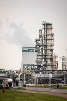 PCK Raffinerie GmbH, Erdoelverarbeitungswerk, Schwedt. 11.05.2026. Schwedt Deutschland *** PCK Raffinerie GmbH, Erdoelverarbeitungswerk, Schwedt 11 05 2026 Schwedt Germany Copyright: xJulianexSonntagx