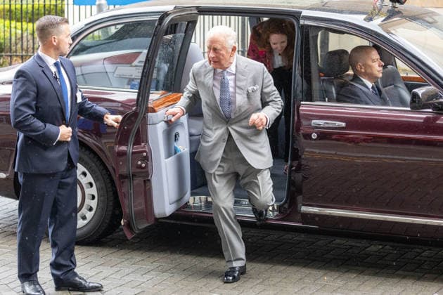 May 11, 2026, London, England, United Kingdom: King CHARLES III arrives at GuyÃ¢â‚¬â ¢s NHS Cancer Centre ahead of a visit. London United Kingdom - ZUMAs262 20260511_zip_s262_012 Copyright: xTayfunxSalcix
