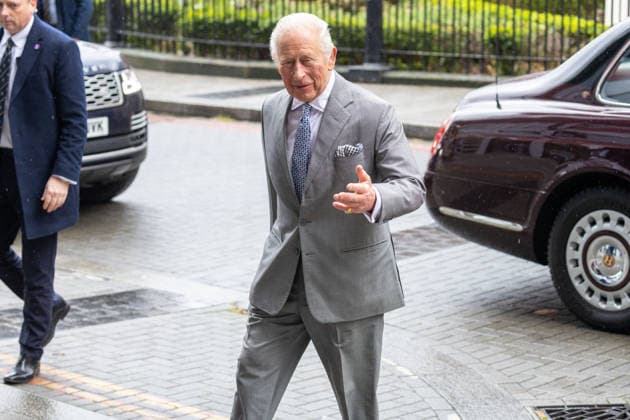 May 11, 2026, London, England, United Kingdom: King CHARLES III arrives at GuyÃ¢â‚¬â ¢s NHS Cancer Centre ahead of a visit. London United Kingdom  - ZUMAs262 20260511_zip_s262_014 Copyright: xTayfunxSalcix