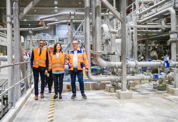 Katherina Reiche (CDU), Bundesministerin fuer Wirtschaft und Energie, aufgenommen im Rahmen eines Besuchs in einem Papierwerk von LEIPA Georg Leinfelder GmbH in Schwedt, 11.05.2026. Fotografiert im Auftrag des BMWE Schwedt Deutschland *** Katherina Reiche CDU , Federal Minister for Economic Affairs and Energy, photographed during a visit to a LEIPA Georg Leinfelder GmbH paper mill in Schwedt, 11 05 2026 Photographed on behalf of the BMWE Schwedt Germany Copyright: xJulianexSonntag BMWEx