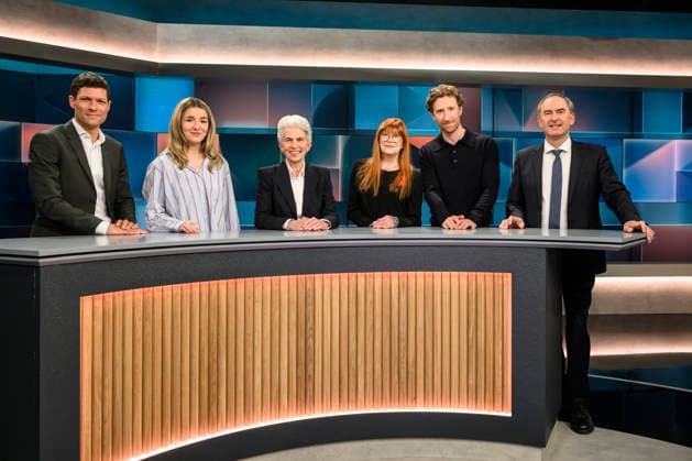 im Bild v.l.: Ronen Steinke, Caro Worbs, Marie-Agnes Strack-Zimmermann, Katja Ebstein, Louis Klamroth, Hubert Aiwanger , GER, Berlin, hart aber fair - Polittalk, TV, Format, mit Moderator - Louis Klamroth, Das Erste, Das Thema: Mehr als Musik: Wie politisch ist der ESC? 11.05.2026, *** in the picture from l Ronen Steinke, Caro Worbs, Marie Agnes Strack Zimmermann, Katja Ebstein, Louis Klamroth, Hubert Aiwanger , GER, Berlin, hart aber fair Polittalk, TV, Format, with presenter Louis Klamroth, Das Erste, Das Thema Mehr als Musik Wie politisch ist der ESC 11 05 2026, Copyright: HMBxMedia UwexKoch
