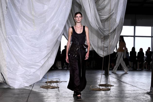 AUSTRALIAN FASHION WEEK, A model walks the runway wearing creations by Australian designer Bianca Spender, during Australian Fashion Week in Sydney, Tuesday, May 12, 2026. ( NO ARCHIVING SYDNEY NEW SOUTH WALES AUSTRALIA  Copyright: xDANxHIMBRECHTSx 20260512182181206440