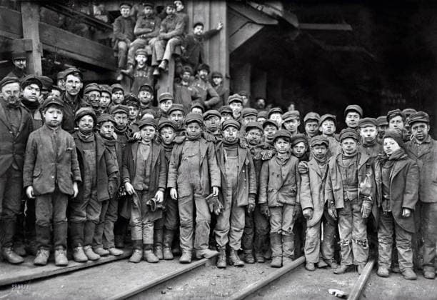 RECORD DATE NOT STATED Child labour in the USA; 1911. South Pittston, Pa. Breaker boys Child labour in the USA; 1911. South Pittston, Pa. Breaker boys working in Ewen Breaker of Pennsylvania Coal Company Editorial use only. All other uses to be cleared with the copyright owner (World History Archive), in advance., WHA_069_0229.jpg, Child labour; USA; 1911; South Pittston; Pennsylvania; Breaker boys; Ewen Breaker; Pennsylvania Coal Company; child workers; industrial revolution; labor laws; child exploitation; child rights; working conditions; historical photo; child labor laws; child labor history; child labor in America; child labor in the early 20th century; child labor in coal mines; child labor reform; child labor documentary; child labo Copyright: xWorldxHistoryxArchivex