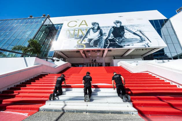 Mise en place tapis rouge avant louverture du 79ème Festival International du Film de Cannes le 12 mai 2026 Olivier Borde Bestimage Red carpet being laid out before the opening of the 79th Cannes International Film Festival on May 12, 2026 Cannes France  Copyright: xOLIVIERxBORDEx xBESTIMAGExOLIVIERxBORDEx xBESTIMAGEx