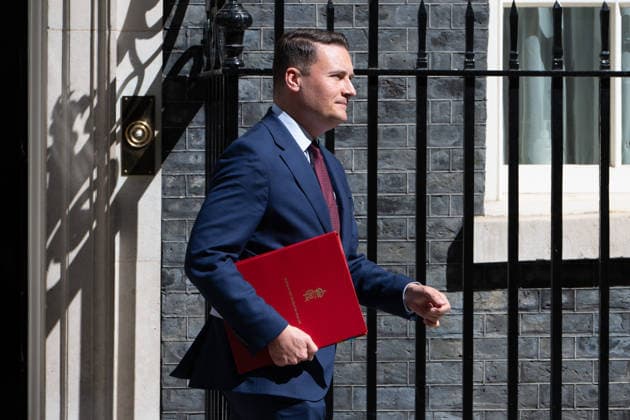 British PM Starmer holds Cabinet meeting as more than 70 Labour MPs call for his resignation LONDON, UNITED KINGDOM - MAY 12: UK Health Secretary, Wes Streeting, departs Downing Street after a weekly Cabinet Meeting in London, United Kingdom on May 12, 2026. Thomas Krych Anadolu London United Kingdom. Editorial use only. Please get in touch for any other usage.  Copyright: x2026xAnadoluxThomasxKrychx