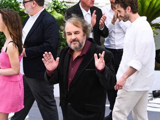 IPA84595787 - Cannes, 79th Cannes Film Festival 2026, Photocall Palma d™oro d™onore a Peter Jackson Nella foto: Peter Jackson con i figli Katie Jackson e Billy Jackson  Copyright: xAlbertoxTerenghix xPoolxPhotoxEventsx07x 84595787