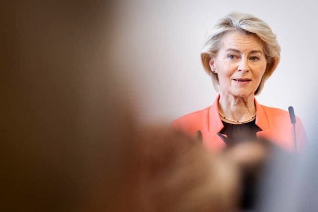 DENMARK Keeping our Children and Families Safe in the AI Era, King Frederik, King Frederik X President of the European Commission, Ursula von der Leyen, at the international conference Keeping our Children and Families Safe in the AI Era in the Landsting Hall at Christiansborg Palace on Tuesday, May 12, 2026. The conference is organized by Save the Children and the American organization Common Sense Media and focuses on how politicians, experts, and tech leaders can protect children and young people from the harmful consequences of social media and artificial intelligence. (Photo: Ida Marie Odgaard Ritzau Scanpix) , Copenhagen Denmark *** DENMARK Keeping our Children and Families Safe in the AI Era, King Frederik, King Frederik X Presiden  Copyright: RitzauxScanpix IdaxMariexOdgaardx spdk20260512-143147-L