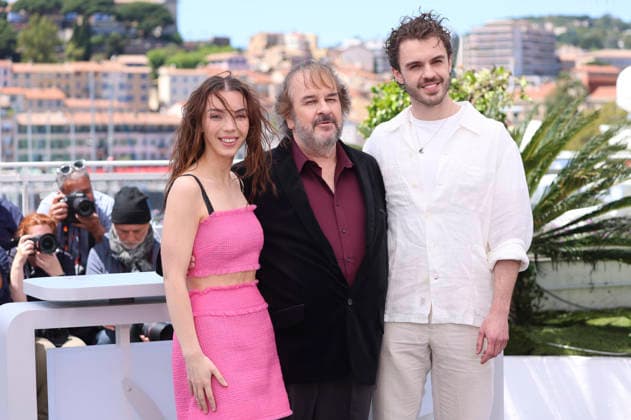 Katie Jackson, Peter Jackson und Billy Jackson beim Photocall zur Verleihung der Goldenen Ehrenpalme auf dem Festival de Cannes 2026 79 Internationale Filmfestspiele von Cannes am Palais des Festivals. Cannes, 12.05.2026