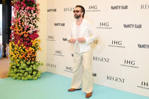 Emmett J Scanlan at the photocall of the Vanity Fair event on the beach of the Carlton Hotel during the 79th International Film Festival in Cannes, France, May 12, 2026 Lionel Urman Bestimage Celebs attend the Vanity Fair Lunch during the 79th annual Cannes Film Festival at Carlton Beach Club on May 12, 2026 in Cannes, France Paris France  Copyright: xLIONELxURMANxx xBESTIMAGExLIONELxURMANxx xBESTIMAGEx