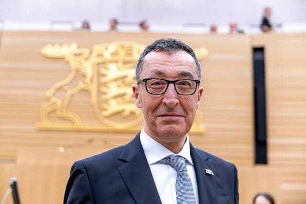 Cem Özdemir soll während der zweiten Sitzung zum neuen Ministerpräsident gewählt werden. Konstituierende Sitzung des 18. Landtags von Baden-Württemberg. Kurios: Grüne und CDU sind mit jeweils 56 Abgeordneten gleich stark. AfD haben 35 Abgeordnete, die SPD 10. 12.05.2026, Stuttgart, Baden-Württemberg, Deutschland *** Cem Özdemir is to be elected as the new Minister President during the second session Constituent session of the 18th state parliament of Baden Württemberg Curious Greens and CDU are equally strong with 56 MPs each AfD have 35 MPs, the SPD 10 12 05 2026, Stuttgart, Baden Württemberg, Germany