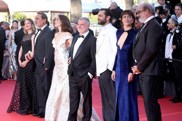 Madeleine Baudot, Gilles Lellouche, Anais Demoustier, Pierre Salvadori, Pio Marmai, Vimala Pons und Gustave de Kervern bei der Opening Ceremony mit der Premiere des Kinofilms La VÃ nus Electrique The Electric Kiss auf dem Festival de Cannes 2026 79. Internationale Filmfestspiele von Cannes im Palais des Festivals. Cannes, 12.05.2026