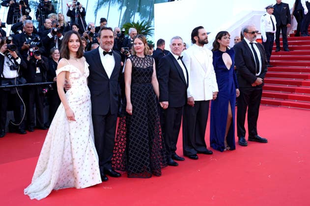 Anais Demoustier, Gilles Lellouche, Madeleine Baudot, Pierre Salvadori, Pio Marmai, Vimala Pons und Gustave de Kervern bei der Opening Ceremony mit der Premiere des Kinofilms La VÃ nus Electrique The Electric Kiss auf dem Festival de Cannes 2026 79. Internationale Filmfestspiele von Cannes im Palais des Festivals. Cannes, 12.05.2026