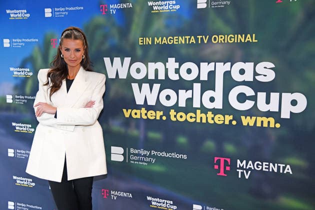 Laura Wontorra beim Wontorras World Cup - Vater. Tochter. WM Premieren-Screening im Telekom Flagship Store Hamburg-Altstadt in Hamburg am 12.05.2026