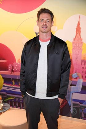 Alexander Alex Schlüter beim Wontorras World Cup - Vater. Tochter. WM Premieren-Screening im Telekom Flagship Store Hamburg-Altstadt in Hamburg am 12.05.2026
