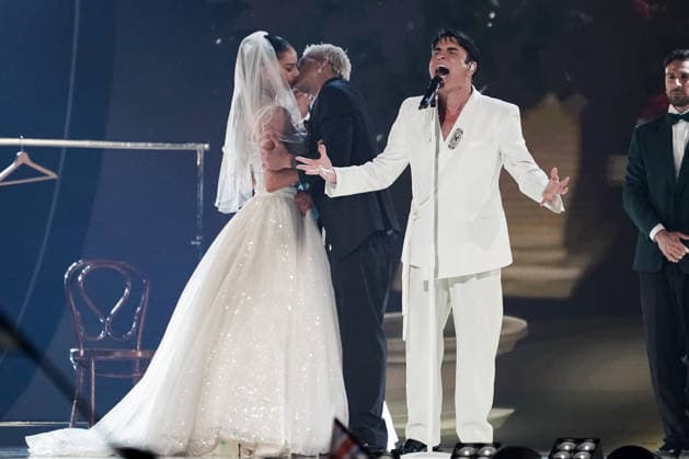 12.05.2026 - Europa, Österreich, Wien: 70. Eurovision Song Contest 2026 in der Wiener Stadthalle - Semi-final 1; Sal Da Vinci mit dem Song Per Sempre Si für Italien *** 12 05 2026 Europe, Austria, Vienna 70 Eurovision Song Contest 2026 in the Wiener Stadthalle Semi final 1 Sal Da Vinci with the song Per Sempre Si for Italy Copyright: xLUKAxKOLANOVICx