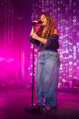 Bella Kay at the O2 Academy Islington in London, UK, 12 May 2026 Bella Kay at the O2 Academy Islington in London, UK, 12 May 2026, Credit:Ewelina Stachurska Show Me You Ewelina Stachurska Avalon UK, London, O2 Academy Islington  Copyright: xEwelinaxStachurskaxShowxMexYoux xEwelinaxStachurskax xAvalonx 1098416561