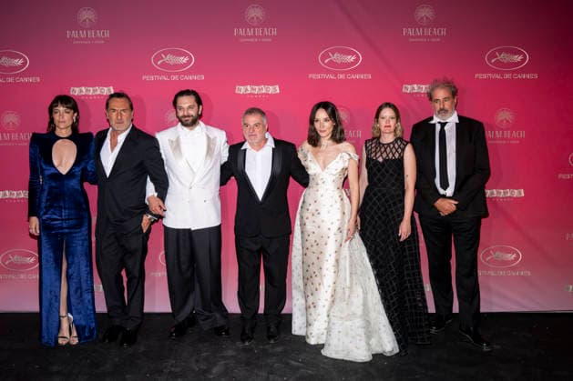 79th Cannes Film Festival Photocall Opening Dinner Palm Beach - Cannes, France Vimala Pons;Gilles Lellouche;Pio Marmai;Pierre Salvadori;Anais Demoustier;Madeleine Baudot;Gustave Kervern 79th Cannes Film Festival Photocall Opening Dinner Palm Beach - Cannes, France 12th May 2026 SGPItalia id 134688_009 *Not Exclusive  Copyright: xSGPx