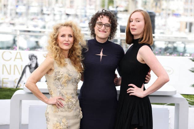 Cannes - Teenage Sex And Death At Camp Miasma Photocall Hannah Einbinder, Jane Schoenbrun and Gillian Anderson posing during Teenage Sex And Death At Camp Miasma photocall at the 79th annual Cannes Film Festival at Palais des Festivals on May 13, 2026 in Cannes, France. Photo by Jerome Domine ABACAPRESS.COM Cannes France  Copyright: xDominexJerome ABACAx