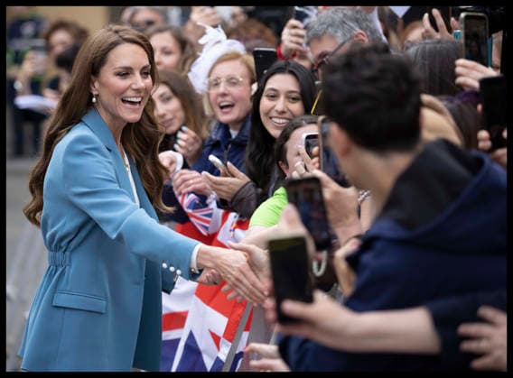 . 13 05 2026. Reggio Emilia, Italy. Kate Middleton. the Princess of Wales , on a walkabout outside the town hall in Reggio Emilia on day one of her visit to Italy.  xStephenxLockx xi-Imagesx IIM-26766-0039