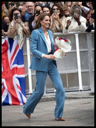 . 13 05 2026. Reggio Emilia, Italy. Kate Middleton. the Princess of Wales , on a walkabout outside the town hall in Reggio Emilia on day one of her visit to Italy.  xStephenxLockx xi-Imagesx IIM-26766-0042