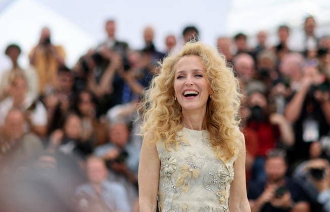 Gillian Anderson at the Teenage Sex and Death at Camp Miasma photocall at the 79th International Film Festival in Cannes, France, May 13, 2026 Jacovides Moreau Bestimage Teenage Sex and Death at Camp Miasma photocall at the 79th annual Cannes Film Festival at Palais des Festivals on May 13, 2026 in Cannes, France Cannes France  Copyright: xJACOVIDES-MOREAUx xBESTIMAGExJACOVIDES-MOREAUx xBESTIMAGEx