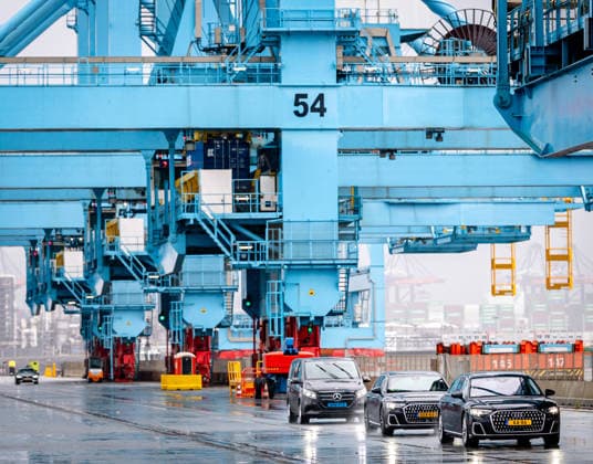 King visit the port of Rotterdam. Rotterdam, the Netherlands. 13 May 2026 The car containing King Willem-Alexander during a visit by the king and David van Weel, Minister of Justice and Security, at the port of Rotterdam. The visit is all about subversion and resilience against drug crime and military threats. Rotterdam The Netherlands  Copyright: xDPPA POOL RDWx