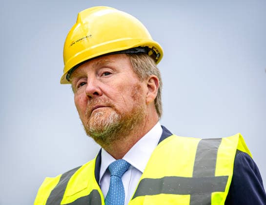 King visit the port of Rotterdam. Rotterdam, the Netherlands. 13 May 2026 King Willem-Alexander during a visit to the port of Rotterdam. The visit is all about subversion and resilience against drug crime and military threats. Rotterdam The Netherlands  Copyright: xDPPA POOL RDWx