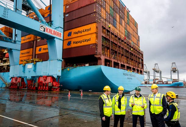 13-05-2026 Rotterdam King Willem-Alexander visited, in the context of undermining and resilience, the customs office on the Maasvlakte and APM Terminals at the Port of Rotterdam. Â  Copyright: xPPEx