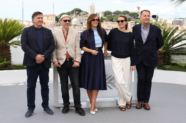 79eme Festival International du Film de Cannes Photocall du jury Camera d or 79th Cannes Film Festival Photocall of the Camera d or jury Michel Benjamin, Cedric Coppola, Monia Chokri, Marine Francen and Christophe Massie 455936 2026 05 13 Cannes France  Copyright: xIsabellexVautierx xStarfacex STAR_455936_001