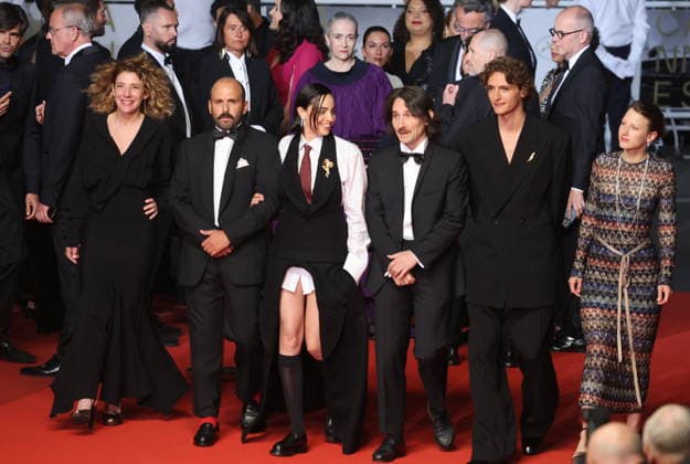 Carine Ruszniewski, Pierre Antoine Billon, Souheila Yacoub, Bérenger Thouin, Vassili Schneider, Yile Yara Vianello Montée des marches du film Labandon lors du 79ème Festival International du Film de Cannes, le 13 mai 2026 Jacovides Moreau Bestimage Red carpet for Forsaken at the 79th Cannes International Film Festival on May 13, 2026 Cannes France  Copyright: xJACOVIDES-MOREAUx xBESTIMAGExJACOVIDES-MOREAUx xBESTIMAGEx