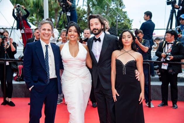 79th Cannes Film Festival Red Carpet of the movie -Nagi Notes- Palais des Festivals - Cannes, France Gael Garcia Bernal;Adriana Paz;Diego Luna;Anna Diaz 79th Cannes Film Festival Red Carpet of the movie -Nagi Notes- Palais des Festivals - Cannes, France 13th May 2026 SGPItalia id 134688_017 *Not Exclusive  Copyright: xSGPx
