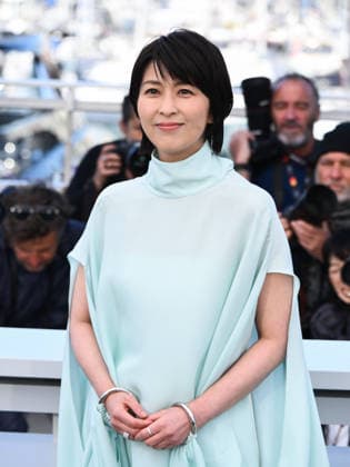 IPA84672832 - Cannes, 79th Cannes Film Festival 2026, day 2 - photocall of NAGI NOTES - Pictured: Takako Matsu, Koji Fukada and Shizuka Ishibaschi  Copyright: xAlbertoxTerenghix xPoolxPhotoxEventsx07x 84672832