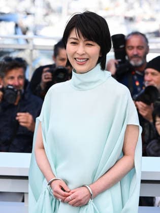 IPA84672834 - Cannes, 79th Cannes Film Festival 2026, day 2 - photocall of NAGI NOTES - Pictured: Takako Matsu, Koji Fukada and Shizuka Ishibaschi  Copyright: xAlbertoxTerenghix xPoolxPhotoxEventsx07x 84672834