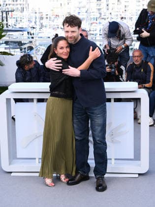 IPA84673703 - Cannes, 79th Cannes Film Festival 2026, day 2 - photocall of L Abandon (Forsaken) - Pictured: MickaÃ«lle Paty and Antoine Reinartz  Copyright: xAlbertoxTerenghix xPoolxPhotoxEventsx07x 84673703