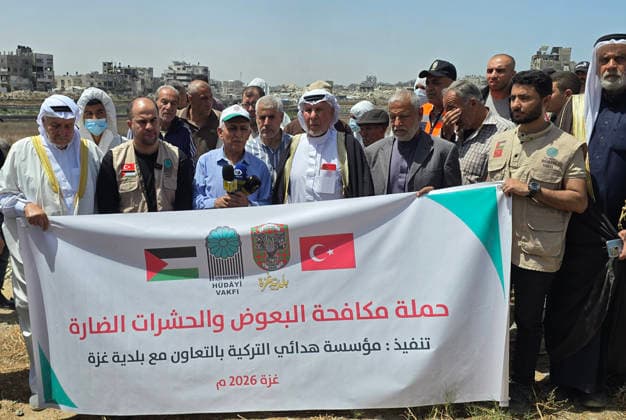 Gaza municipality launches insect control campaign in northern Gaza City Field crews from Gaza Municipality carry out pesticide spraying operations as part of a campaign to combat mosquitoes and harmful insects near Sheikh Radwan pond north of Gaza City on May 14, 2026. The campaign, implemented in cooperation with the Turkish Hudaei Foundation, is scheduled to continue for one week and aims to spray around 300 liters of pesticides in different areas amid deteriorating environmental and health conditions in the Gaza Strip. Photo by Mekael Bhar apaimages Gaza city Gaza Strip Palestinian Territory 140526_Gaza_MB_00(1) Copyright: xapaimagesxMekaelxBharx xapaimagesx