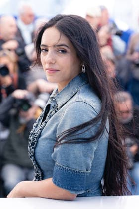 Cannes Quelques Mots D Amour Photocall LZ Hafsia Herzi attends the Quelques Mots D Amour photocall during the 79th Cannes Film Festival in Cannes on May 14, 2026. Photo by Laurent Zabulon ABACAPRESS.COM Cannes  Copyright: xZabulonxLaurentx